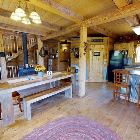 Canyon View Family Cabin, Deck, Tv Room, Games, Bbq, Campfire 몬티첼로 외부 사진