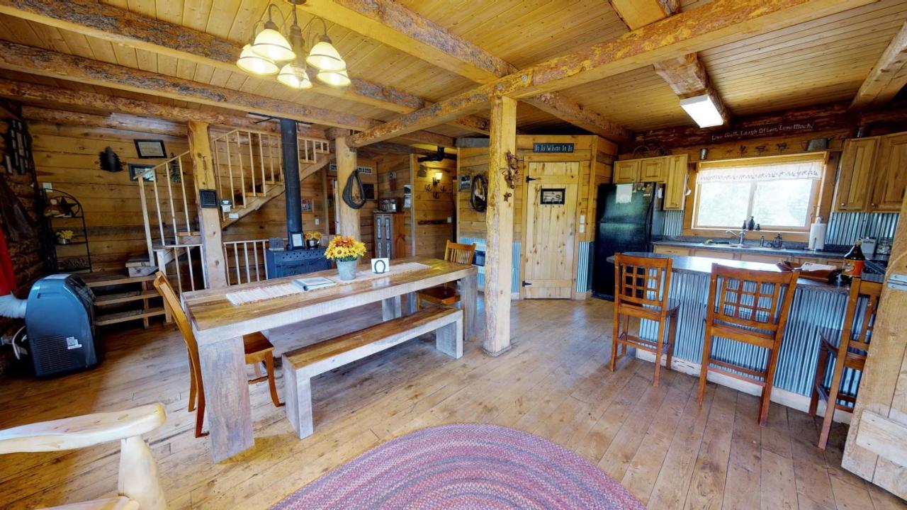 Canyon View Family Cabin, Deck, Tv Room, Games, Bbq, Campfire 몬티첼로 외부 사진