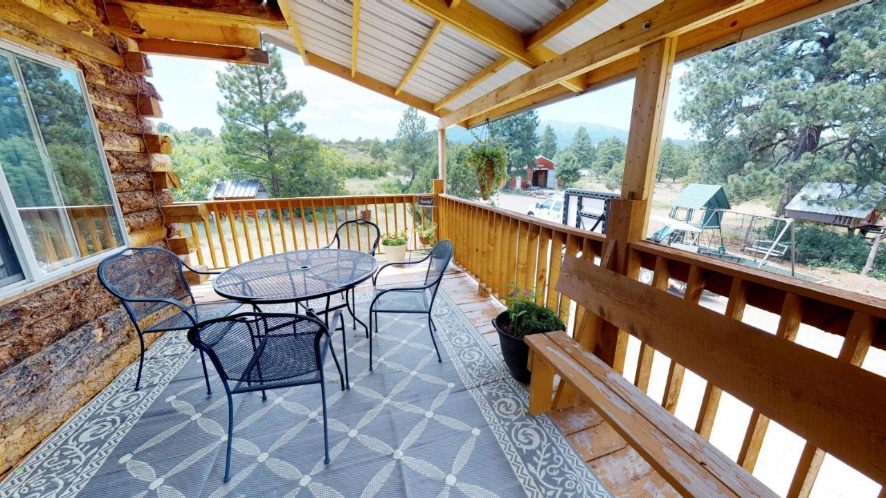 Canyon View Family Cabin, Deck, Tv Room, Games, Bbq, Campfire 몬티첼로 외부 사진