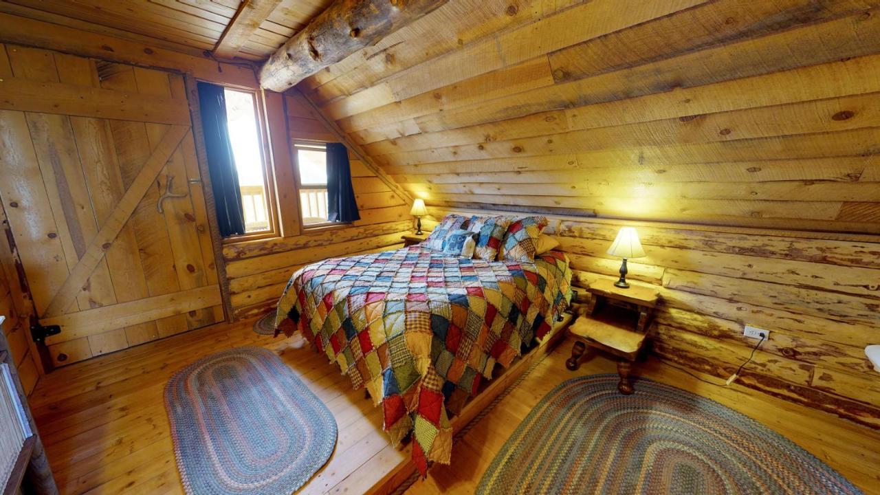Canyon View Family Cabin, Deck, Tv Room, Games, Bbq, Campfire 몬티첼로 외부 사진