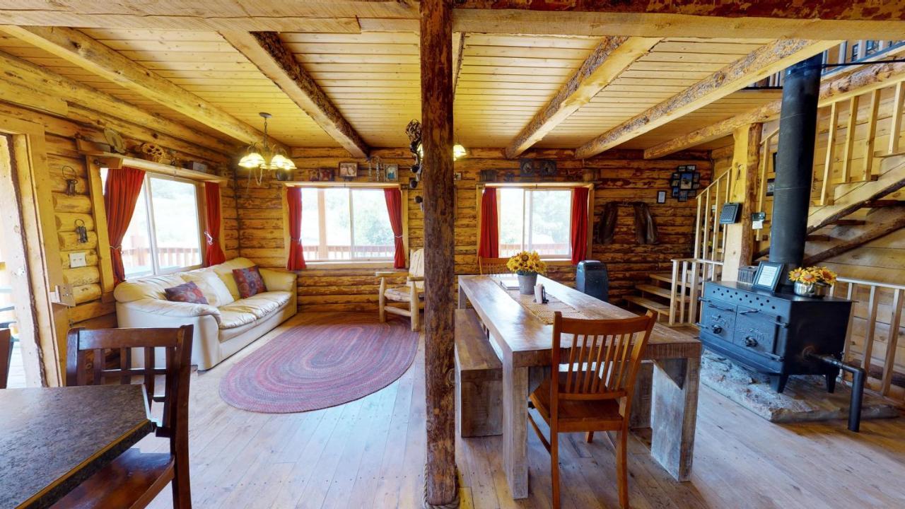 Canyon View Family Cabin, Deck, Tv Room, Games, Bbq, Campfire 몬티첼로 외부 사진