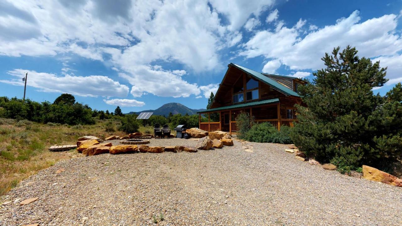 Canyon View Family Cabin, Deck, Tv Room, Games, Bbq, Campfire 몬티첼로 외부 사진